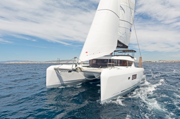 Image of Dream Waters yacht #4