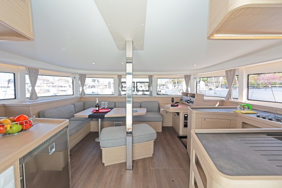 Image of Dream Waters yacht #5