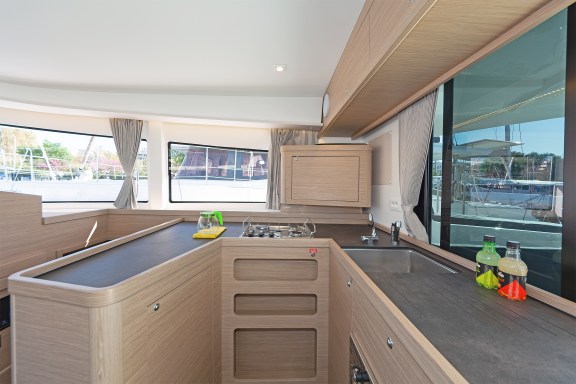 Image of Dream Waters yacht #7