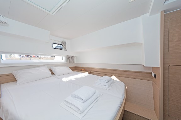 Image of Dream Waters yacht #9