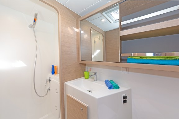 Image of Dream Waters yacht #10