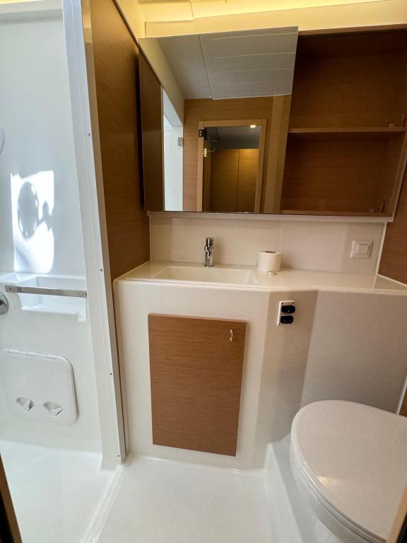 Image of Blue Kiss yacht #5