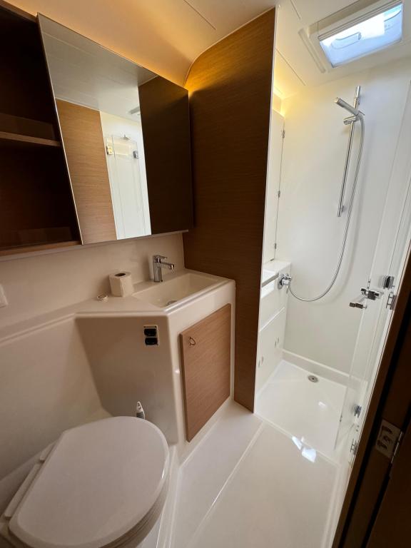 Image of Blue Kiss yacht #7