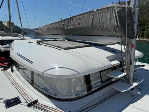 Image of Blue Kiss yacht #15