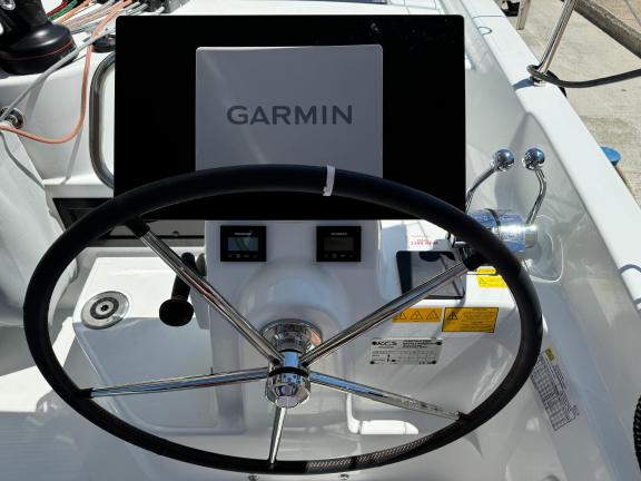 Image of Blue Kiss yacht #16