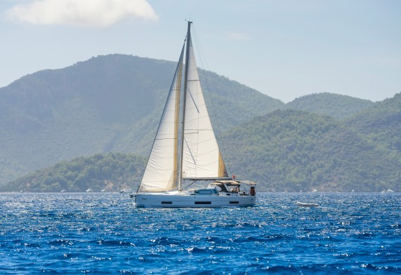 Image of Robin yacht #8