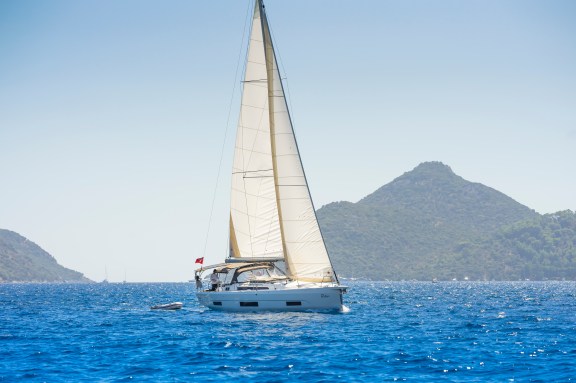 Image of Robin yacht #10
