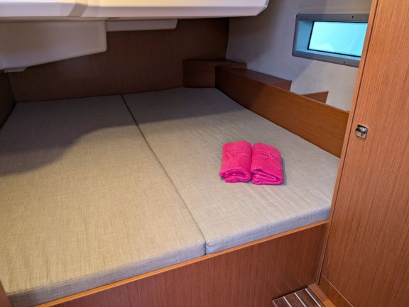 Image of Blue Eyes yacht #12