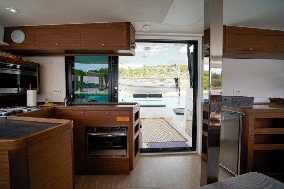 Image of Vesper yacht #12