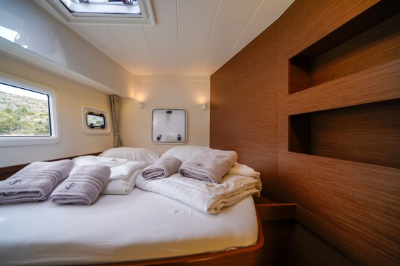 Image of Vesper yacht #22