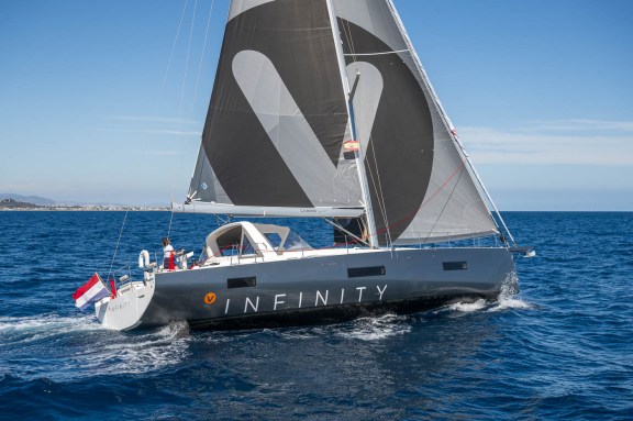 Image of Infinity yacht #6