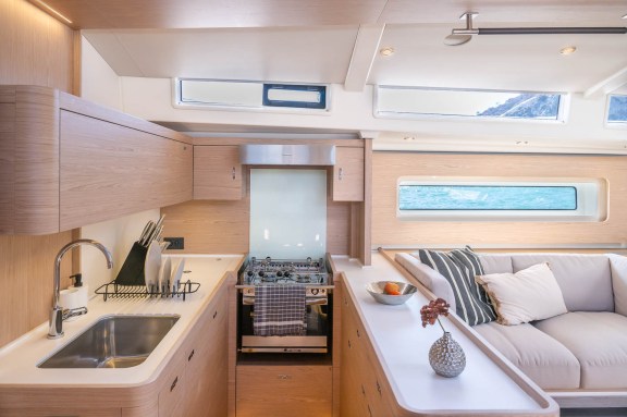 Image of Infinity yacht #21