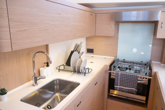 Image of Infinity yacht #22