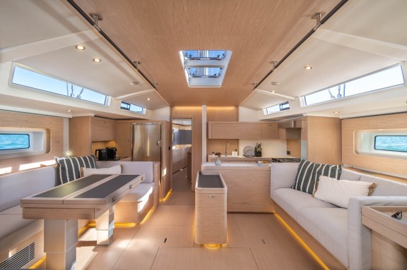 Image of Infinity yacht #27