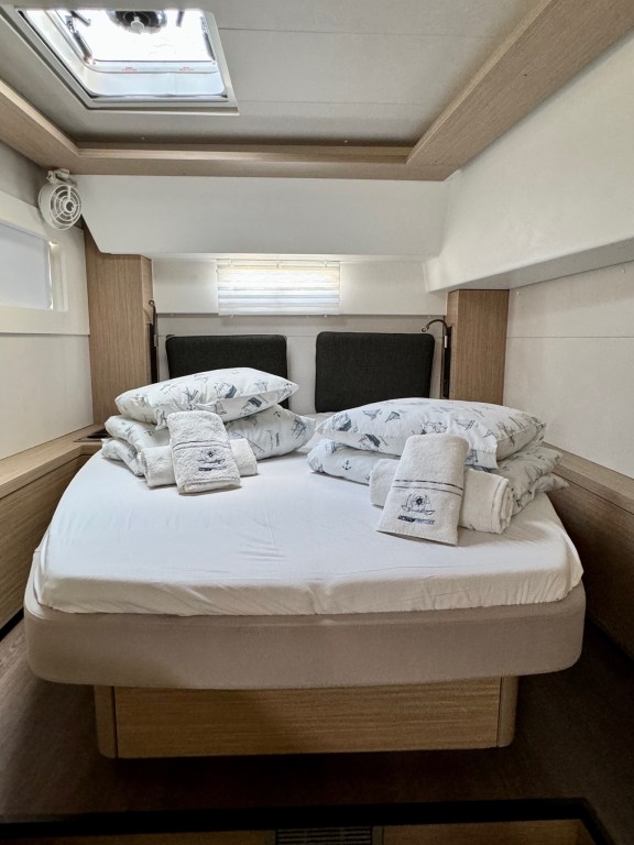 Image of Hevea yacht #14