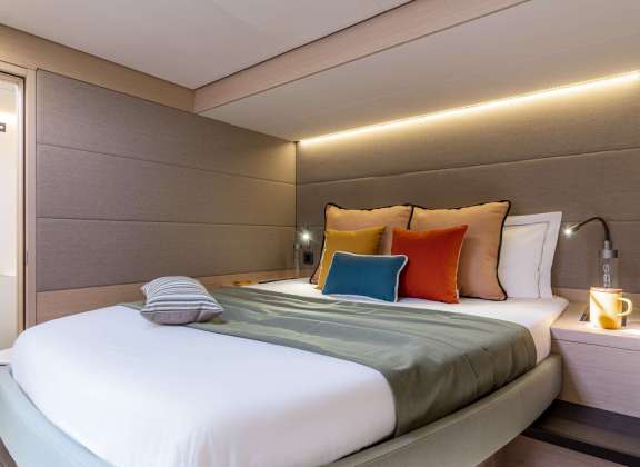 Image of Evenstar yacht #14