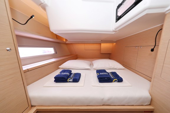 Image of Dance yacht #25