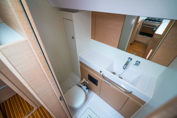 Image of Escape II yacht #14