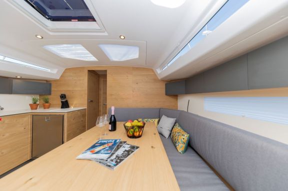 Image of Amaretto yacht #13