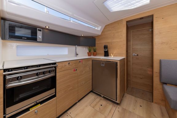 Image of Amaretto yacht #15