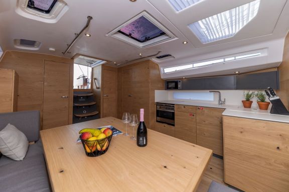 Image of Amaretto yacht #18