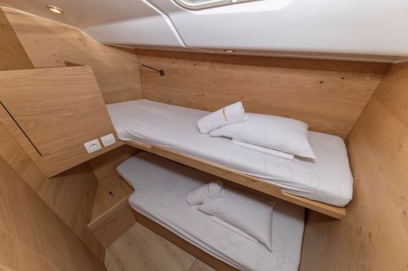 Image of Amaretto yacht #24