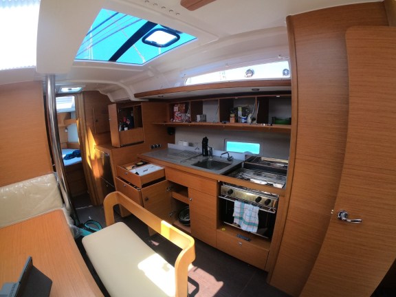 Image of Akira yacht #6