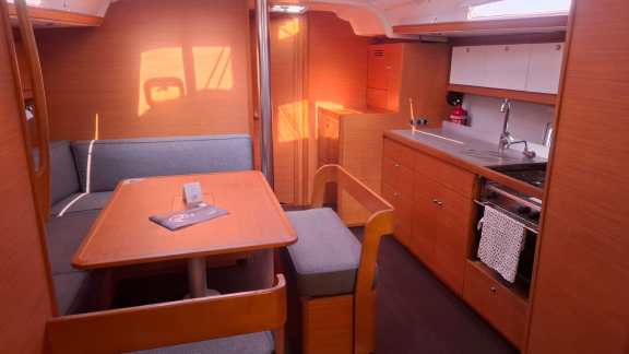 Image of Ventotene yacht #7