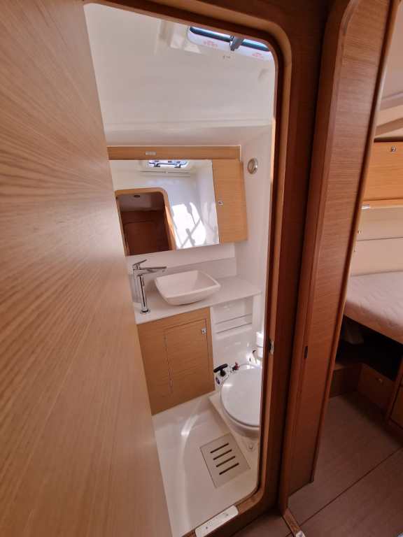 Image of Sirius yacht #9