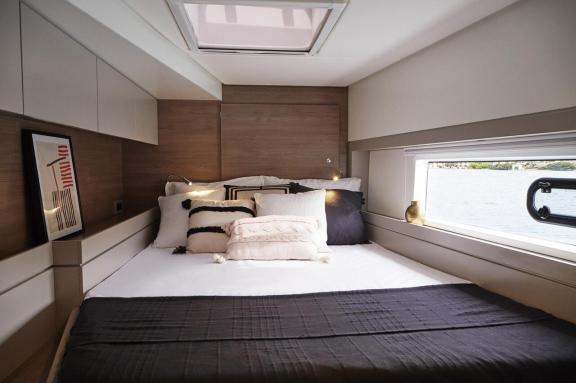 Image of Divine Destiny yacht #14