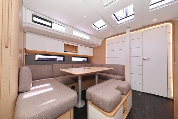 Image of Poppy yacht #15