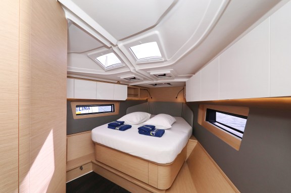 Image of Poppy yacht #29