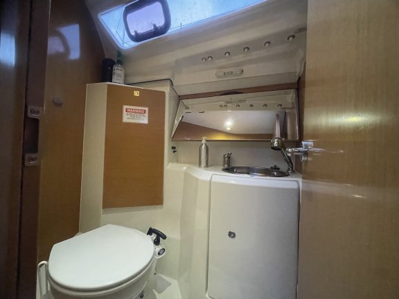 Image of Agatha yacht #34