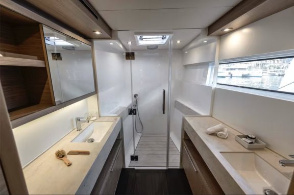 Image of Arctic Dream yacht #15