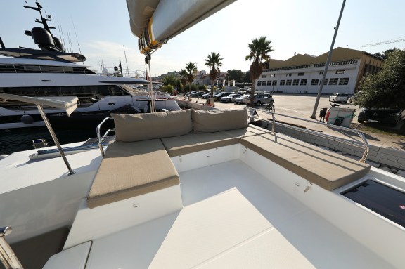 Image of Poco Loco yacht #11