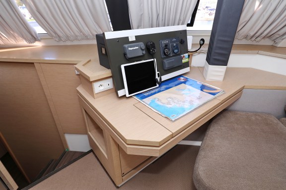 Image of Poco Loco yacht #18