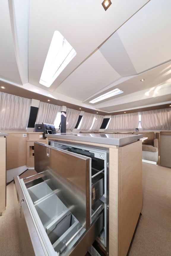 Image of Poco Loco yacht #43