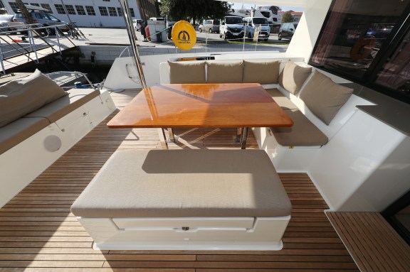 Image of Poco Loco yacht #47