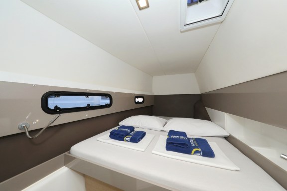 Image of 4 You & Me yacht #20