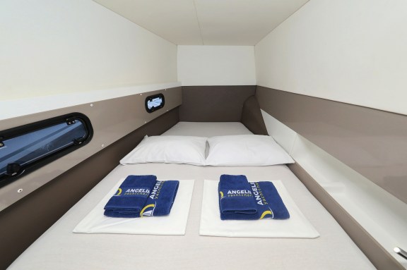 Image of 4 You & Me yacht #21