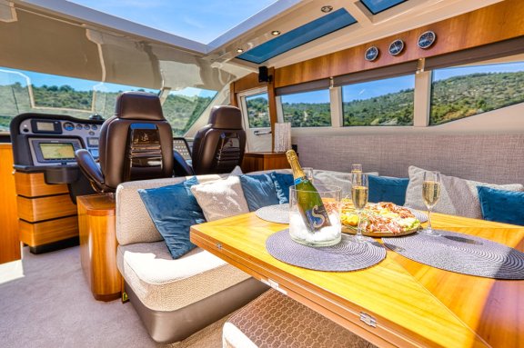 Image of Sol yacht #12