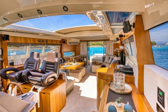 Image of Sol yacht #13