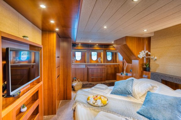 Image of Sol yacht #19