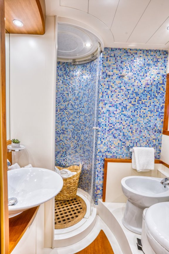 Image of Sol yacht #26