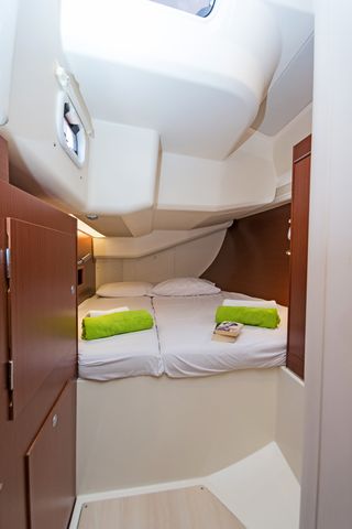 Image of Caitlin of Lorne yacht #11