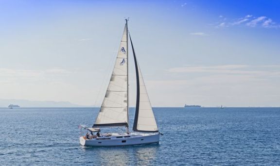 Image of Caitlin of Lorne yacht #17