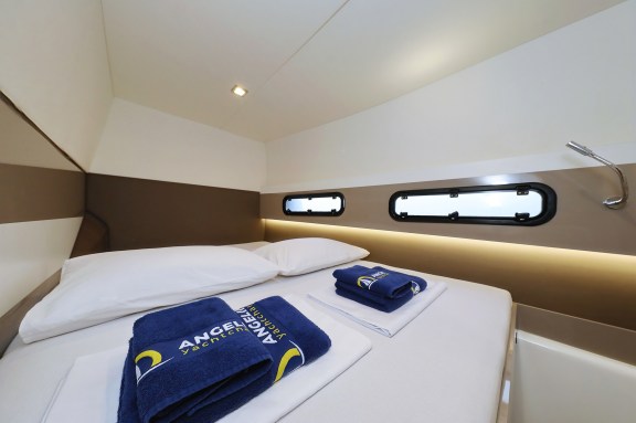 Image of Tisia yacht #32