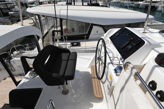 Image of Family Time yacht #21