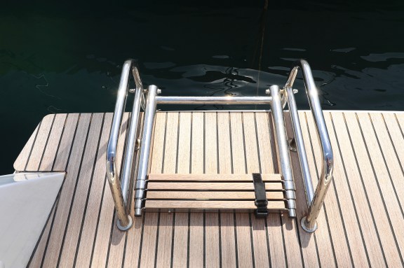 Image of Family Time yacht #30