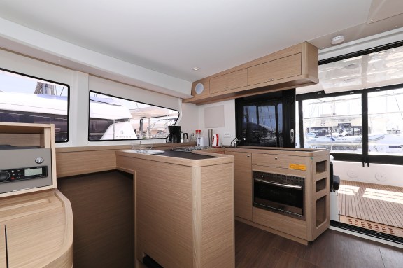 Image of Family Time yacht #43